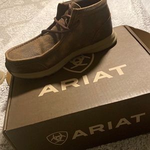 Men’s Ariat boot size 9